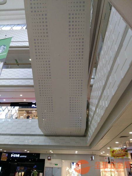 車(chē)站氟碳鋁單板裝飾 優(yōu)質(zhì)品牌廠(chǎng)家的選擇與特點(diǎn)